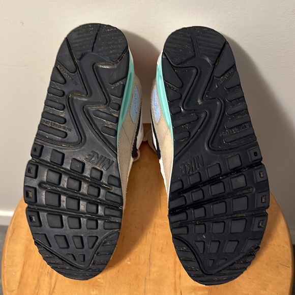 (GS) Nike Air Max 90 'Patches' Kids Sz 6.5Y or Women’s sz 8 DZ2888-100 GUC - Picture 5 of 6